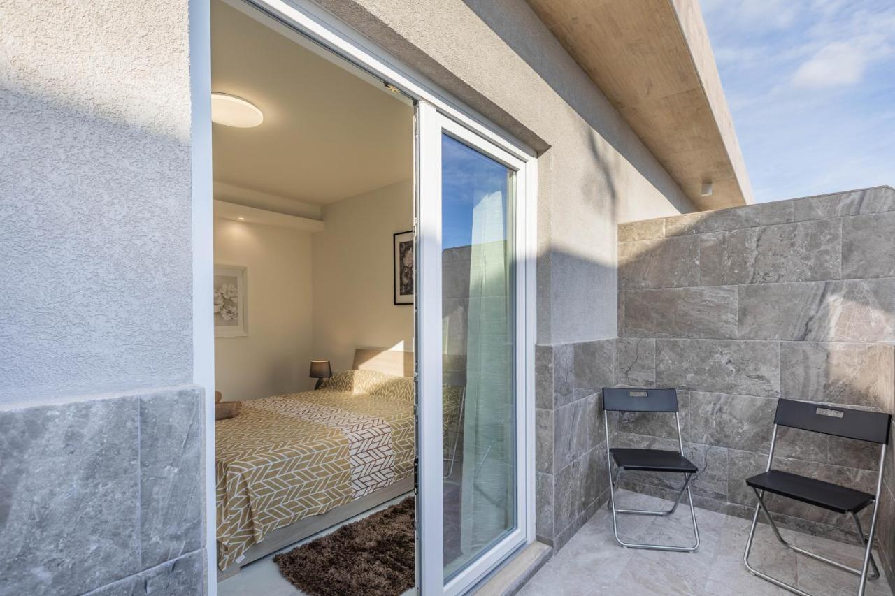 Terrace View- A Charming Two Bedrooms Penthouse Ac-Wifi Msida Kültér fotó