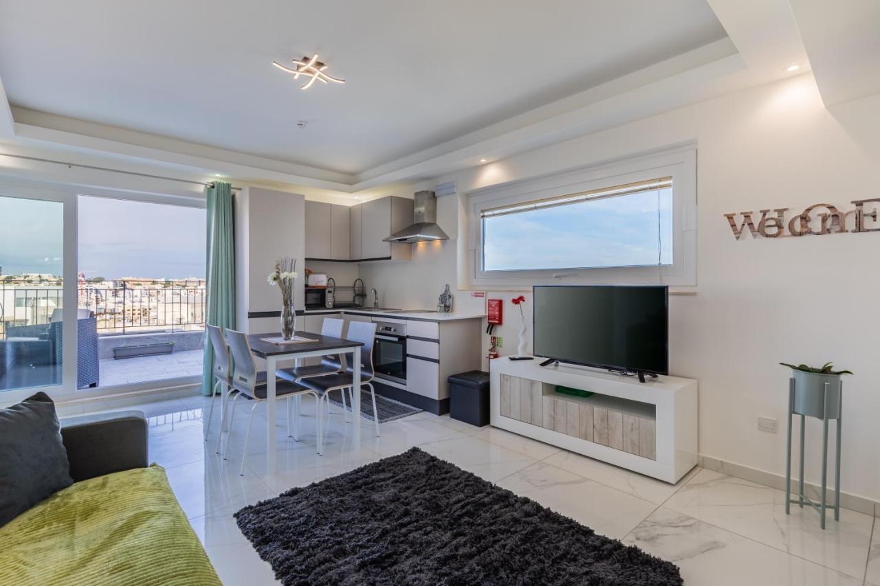 Terrace View- A Charming Two Bedrooms Penthouse Ac-Wifi Msida Kültér fotó